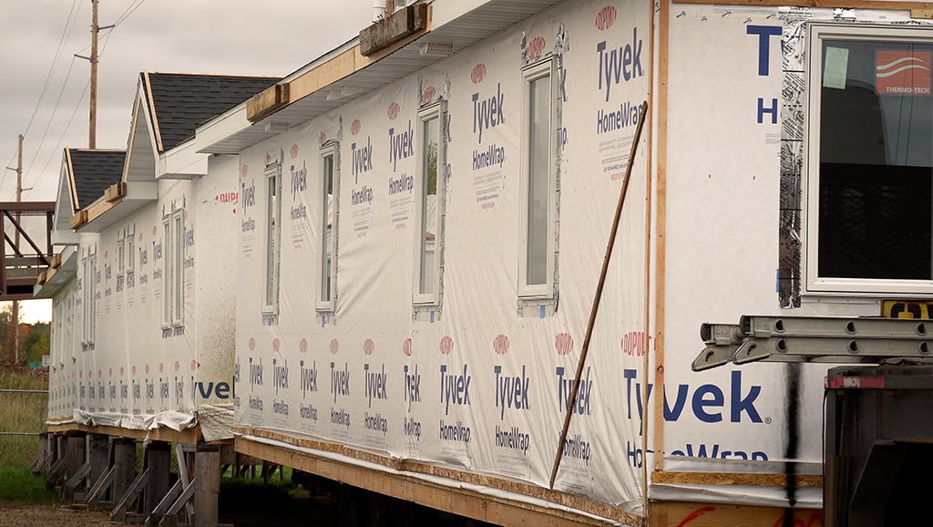 Modular_homes_under_construction